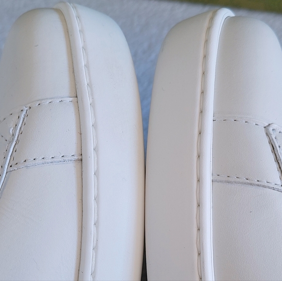 Authentic Gucci x Disney Men's Donald Duck Ace Sneakers in white - Picture 6 of 16